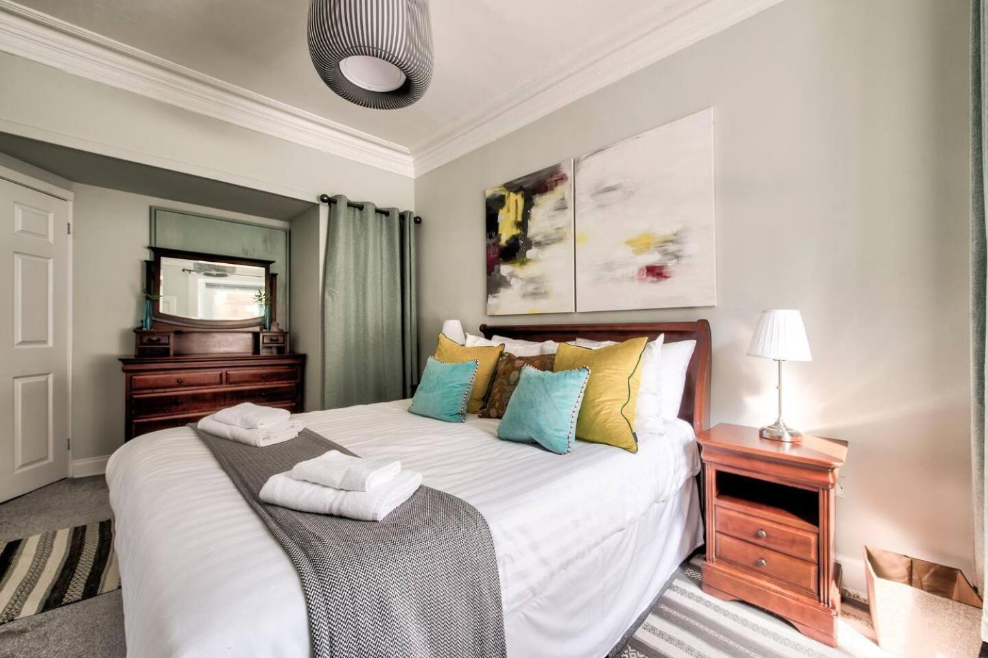 Guestready - Spacious And Beautiful 2Br Flat In Morningside Edinburg Exteriör bild