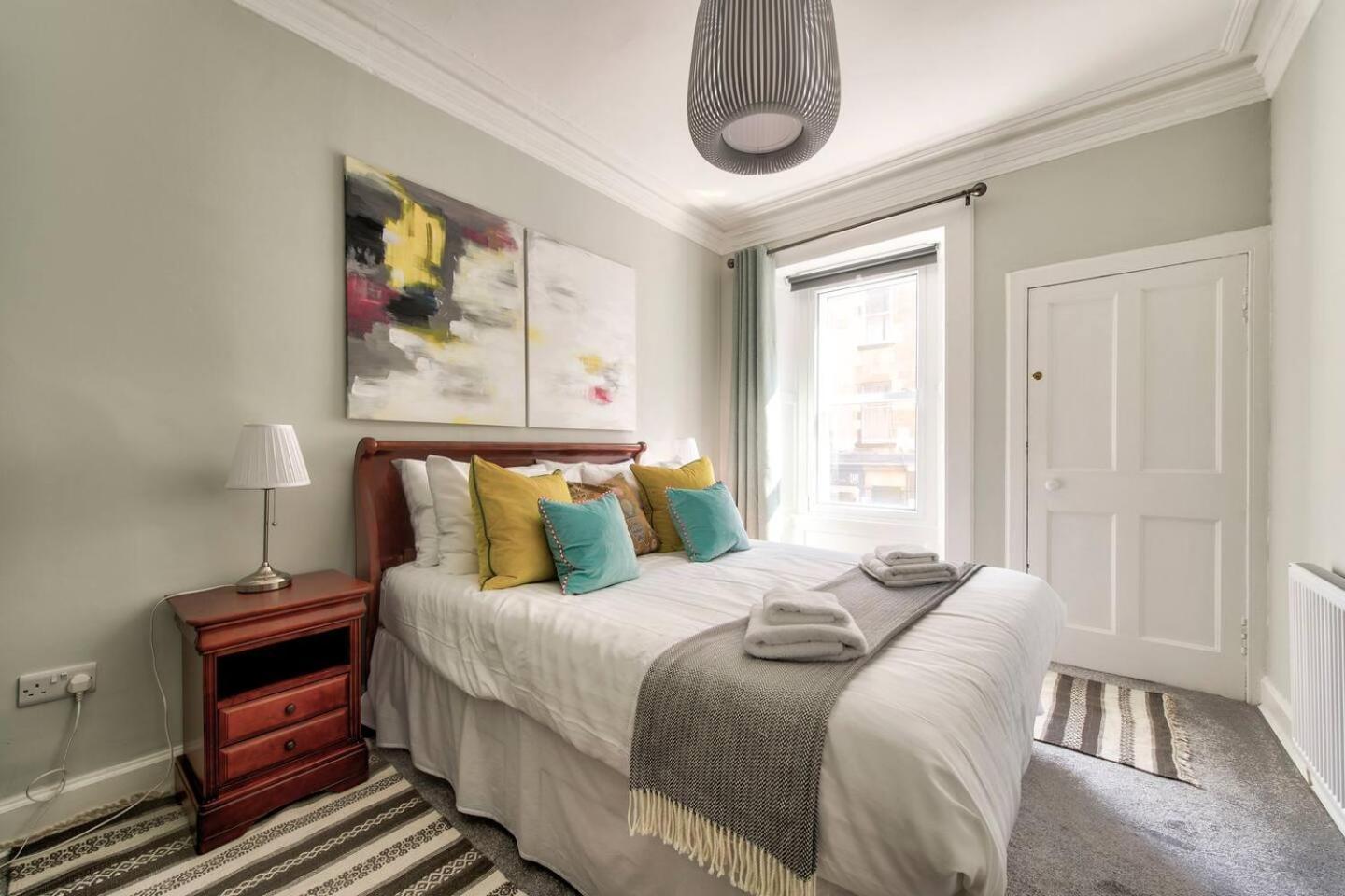 Guestready - Spacious And Beautiful 2Br Flat In Morningside Edinburg Exteriör bild